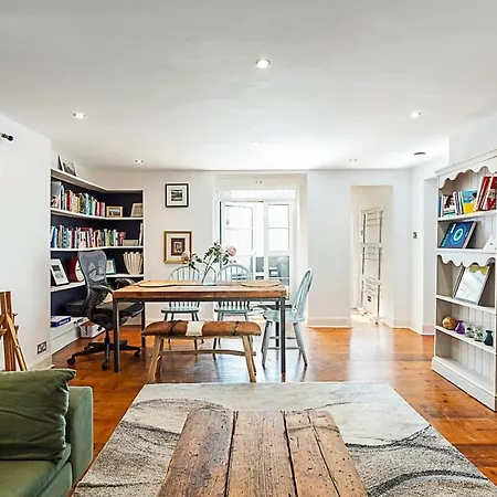 Cottage Style Three Bedroom House London Exterior foto
